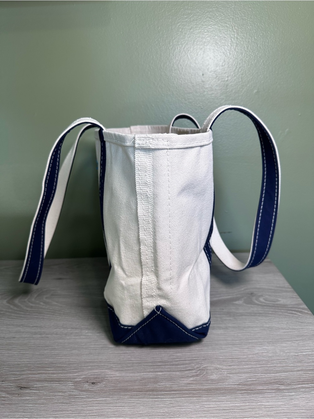 LL Bean Boat And Tote blue Trim Size Medium (16”x12”) Usa Made Outdoor - Picture 7 of 9